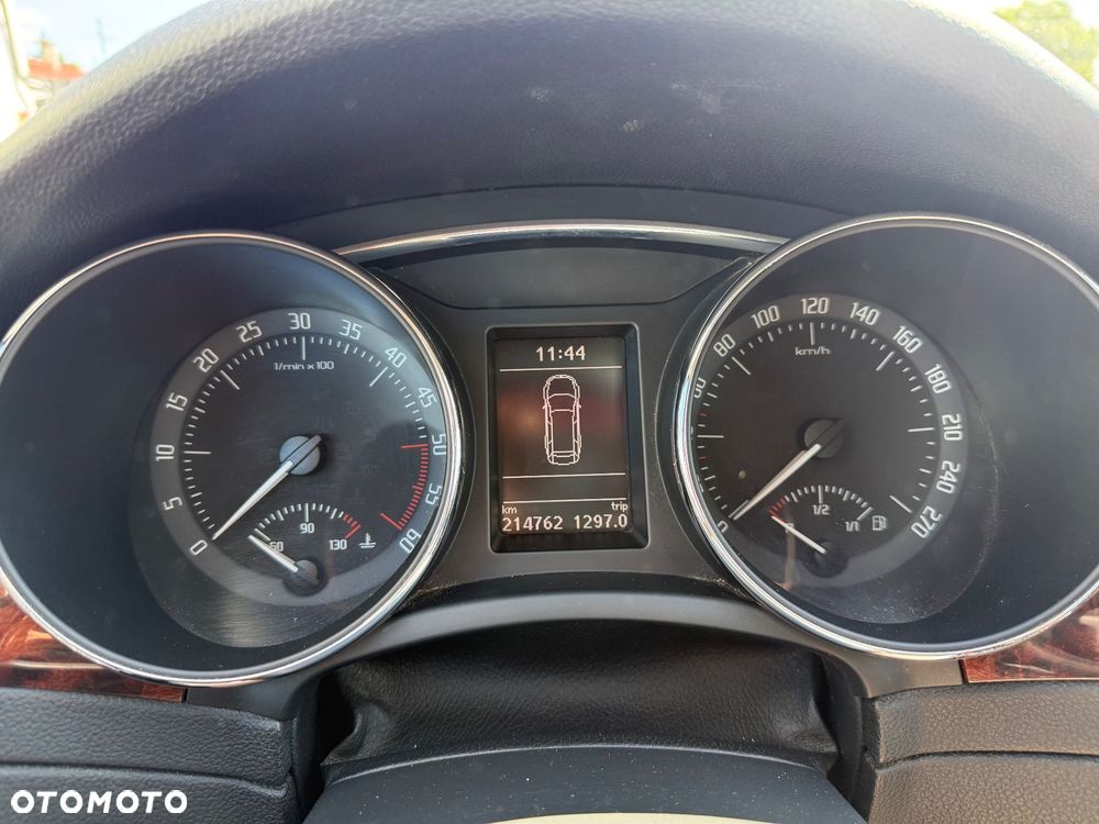 Skoda Superb 2.0 TDI Elegance DSG - 16