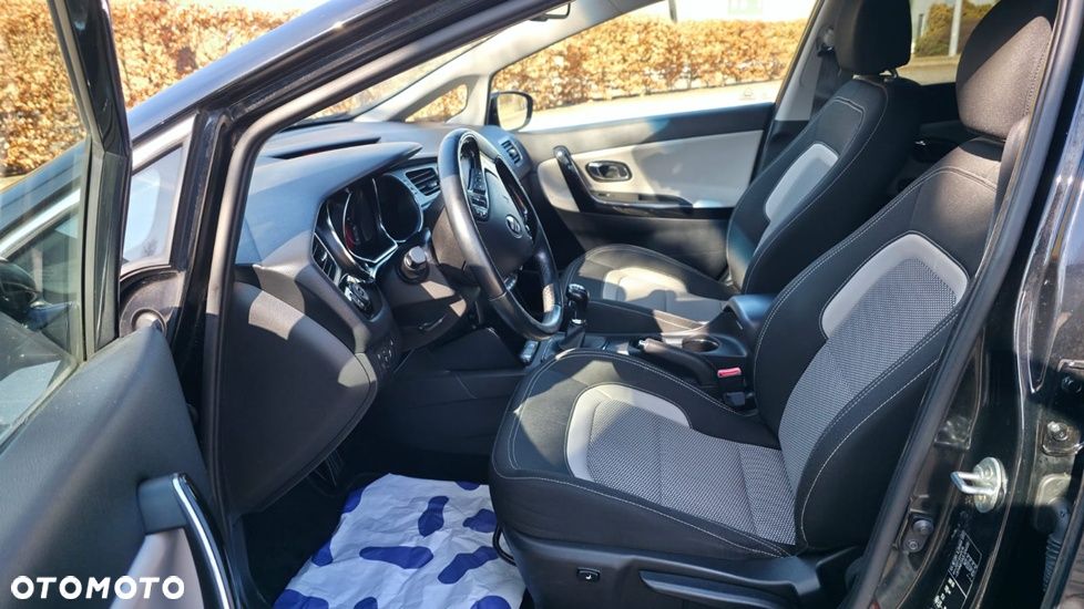 Kia Ceed 1.6 GDI Dream Team Edition - 14