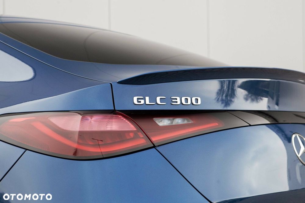Mercedes-Benz GLC - 16