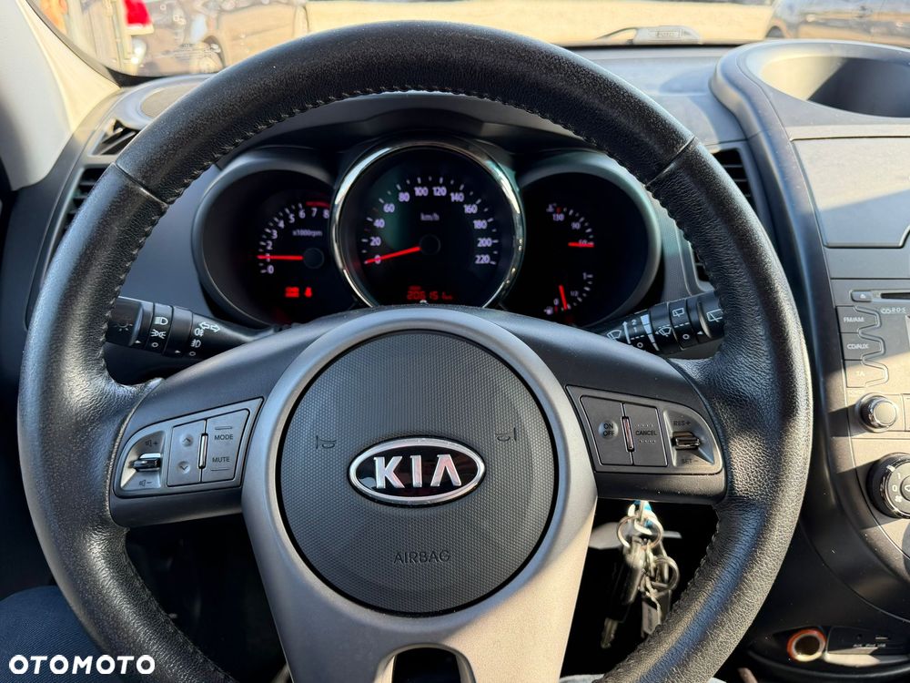 Kia Soul 1.6 CVVT Attract - 18