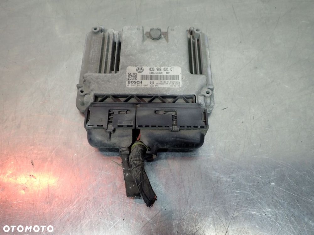 KOMPUTER SILNIKA SEAT LEON II 03G906021CT - 1