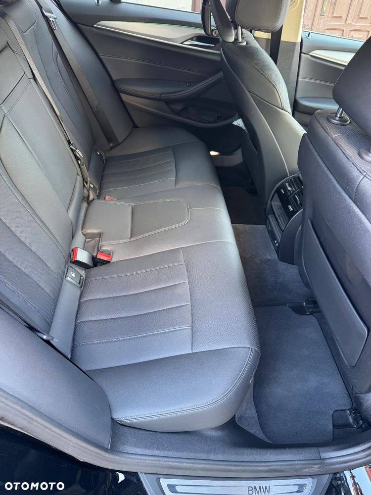 BMW Seria 5 520d xDrive - 8