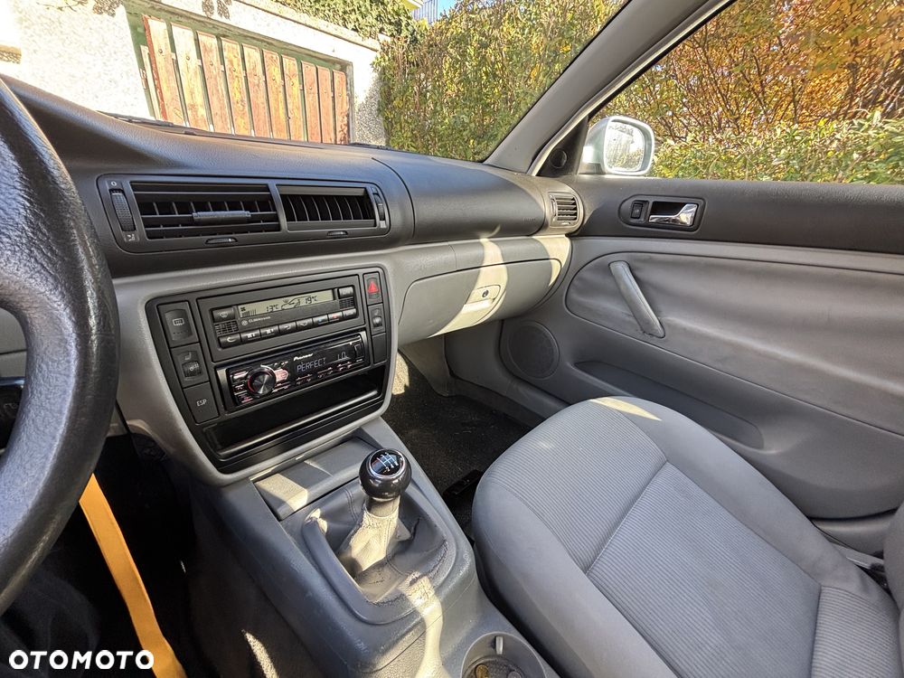 Volkswagen Passat - 10
