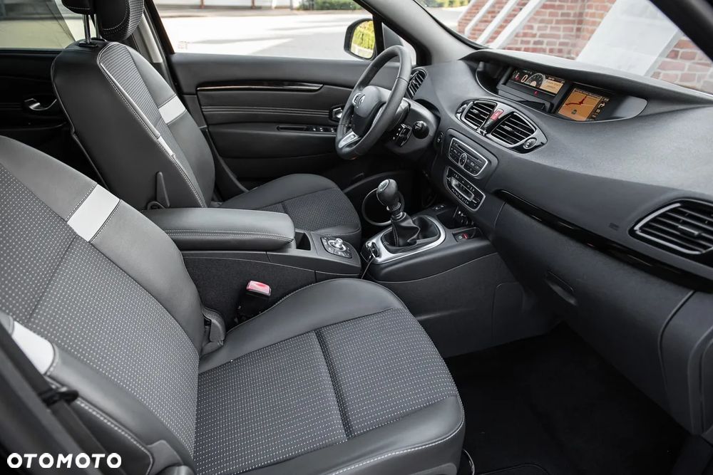 Renault Scenic 1.9 dCi Luxe Privilege - 27
