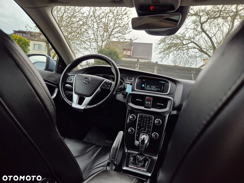 Volvo V40 D3 Geartronic Inscription - 16