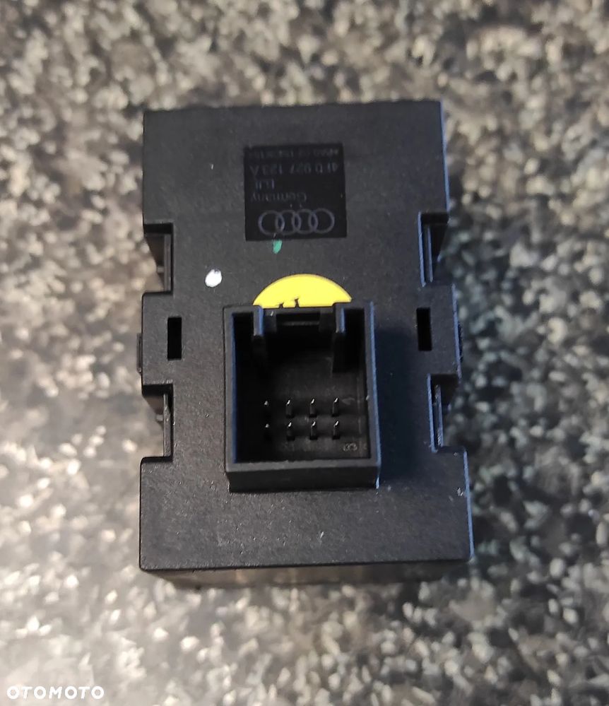 PRZEŁĄCZNIK ZEGARÓW LICZNIKA AUDI A6 C6 4F0927123A - 2