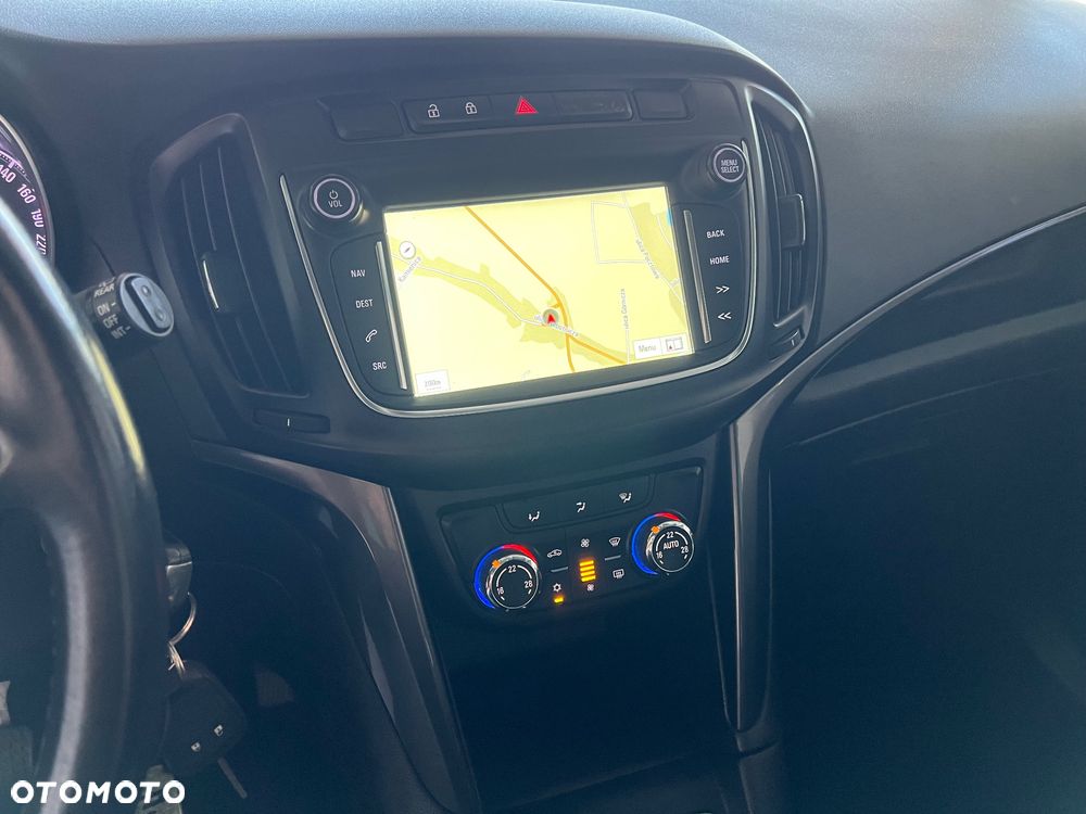 Opel Zafira - 16