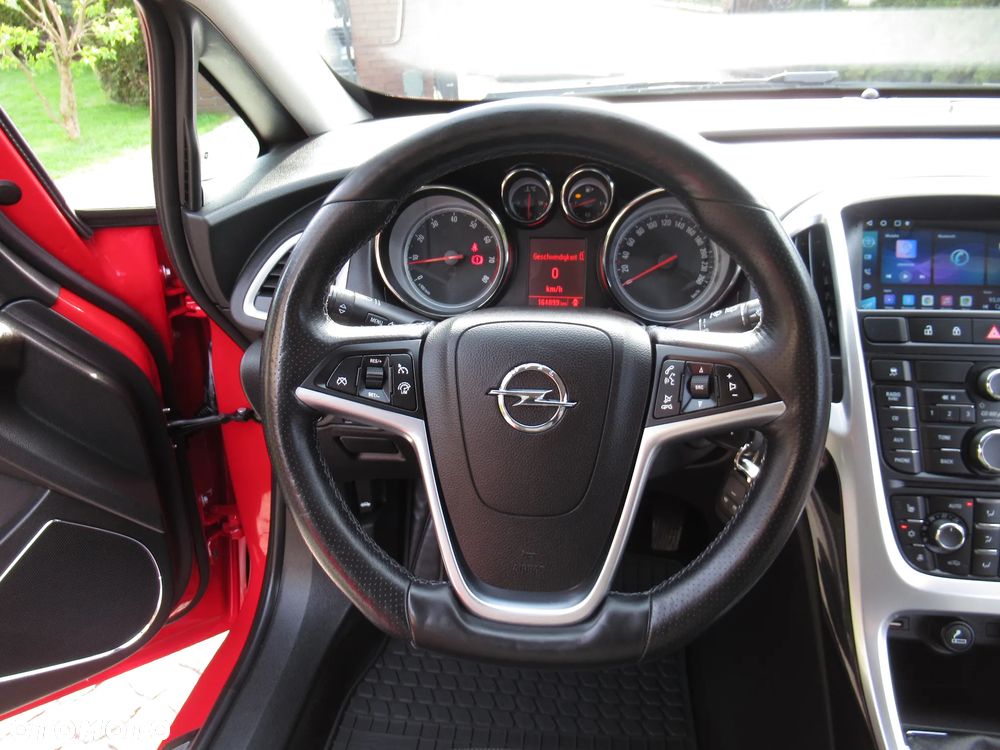 Opel Astra 1.4 Turbo - 28