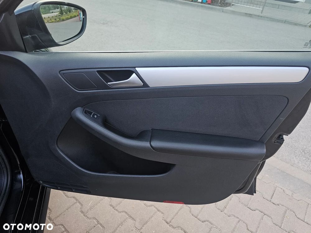 Volkswagen Jetta 1.4 Hybrid DSG Comfortline - 15