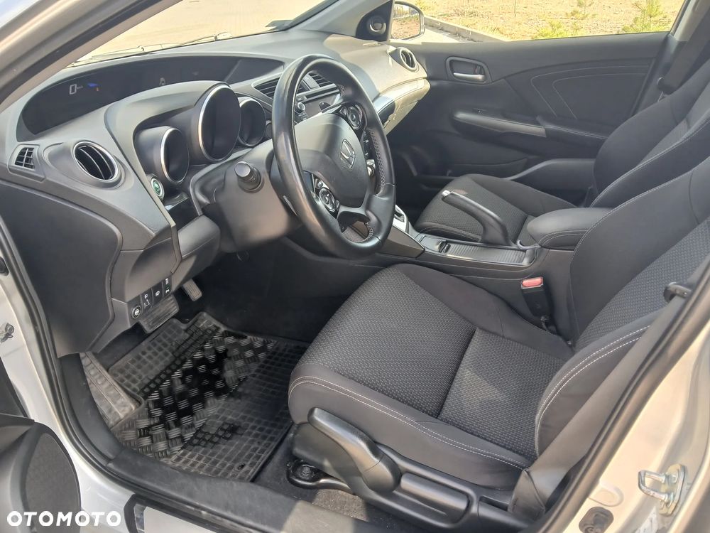 Honda Civic 1.8 Elegance - 12