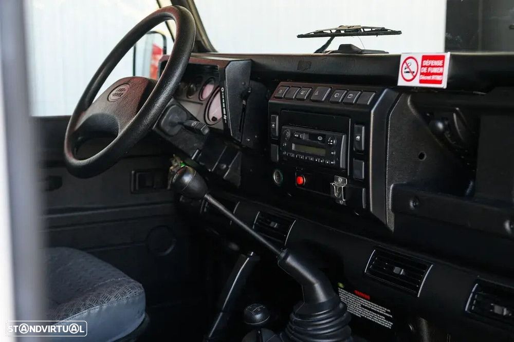 Land Rover Defender 110 2.5 Td5 E - 26
