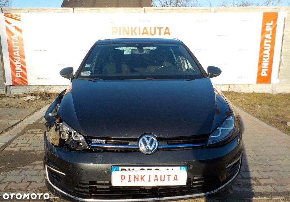 Volkswagen Golf - 2