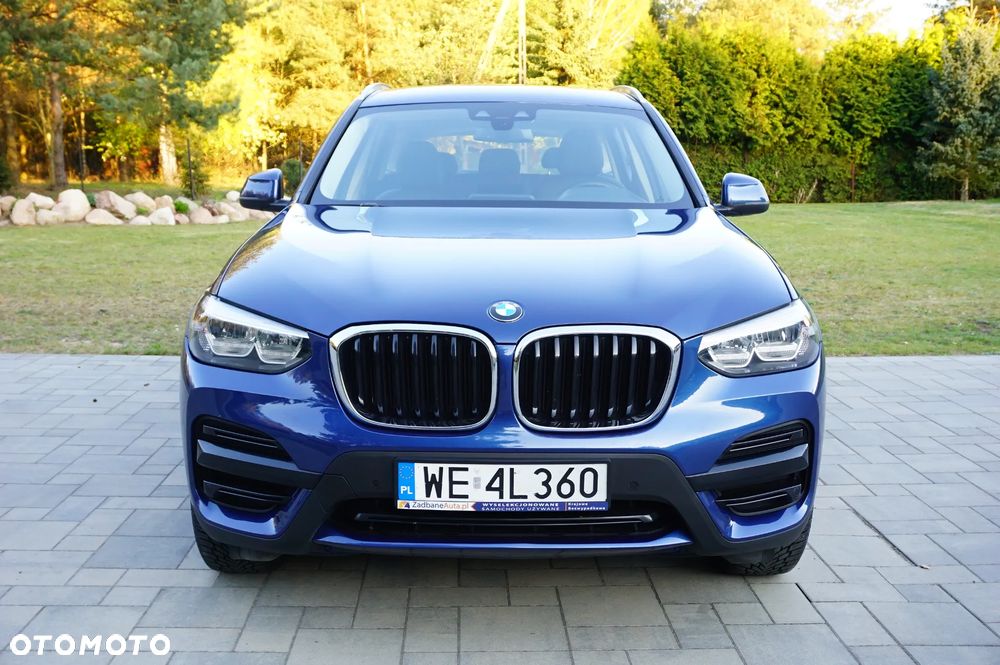 BMW X3 xDrive20i Advantage - 5