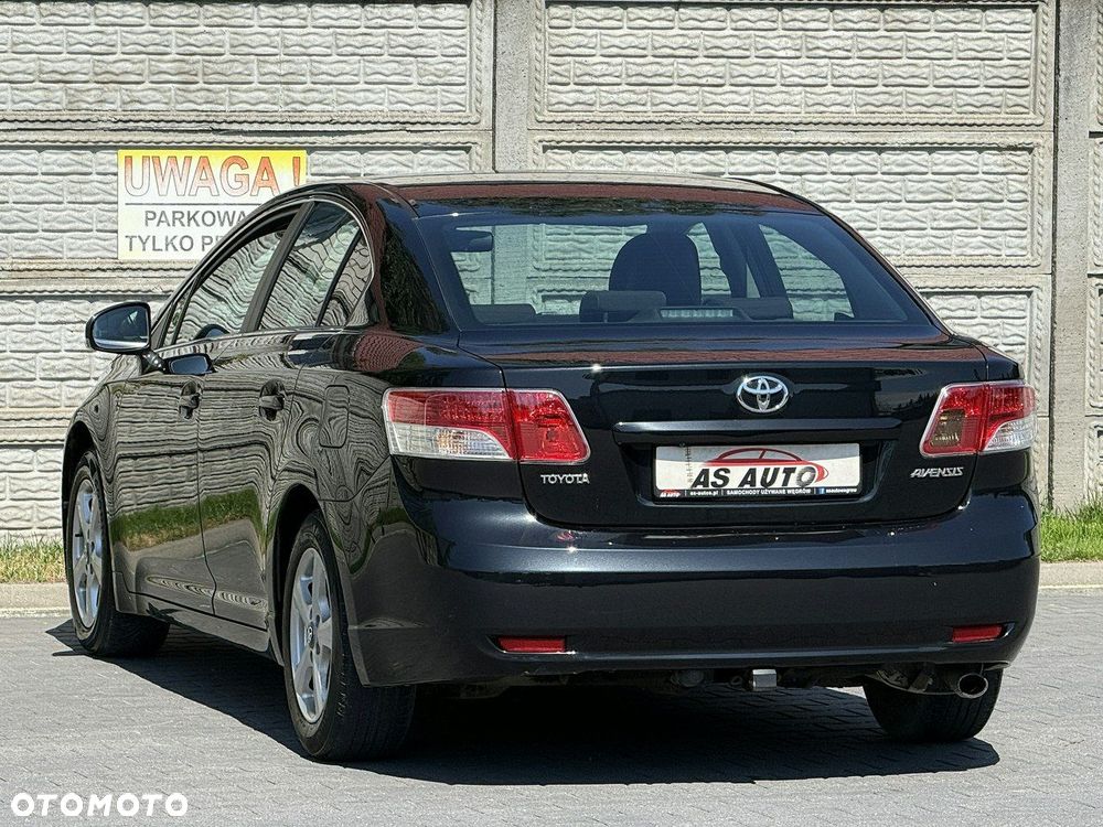 Toyota Avensis 1.8 Sol - 5