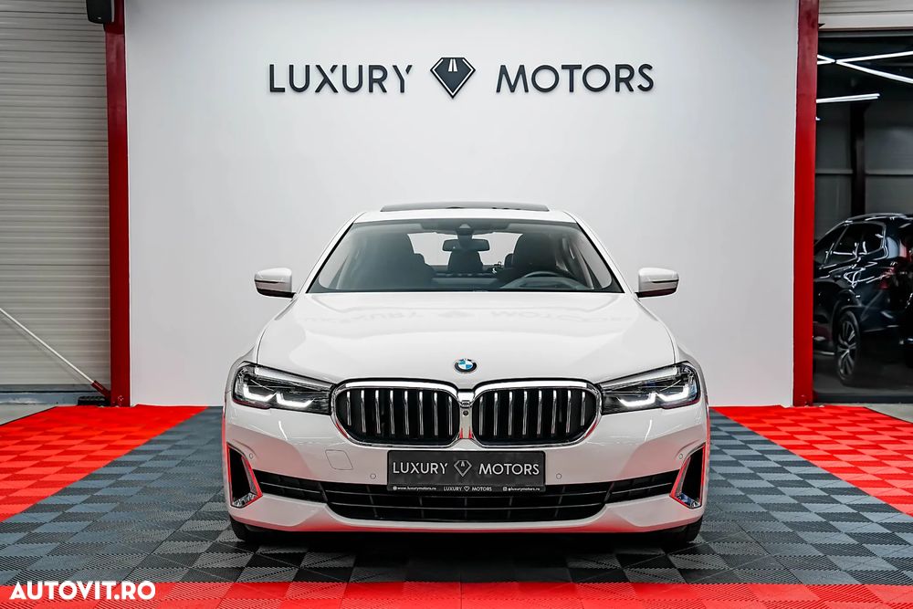 BMW Seria 5 520d Efficient Dynamics Edition Aut. Sport Line - 3