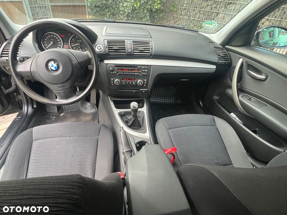 BMW Seria 1 116i - 12