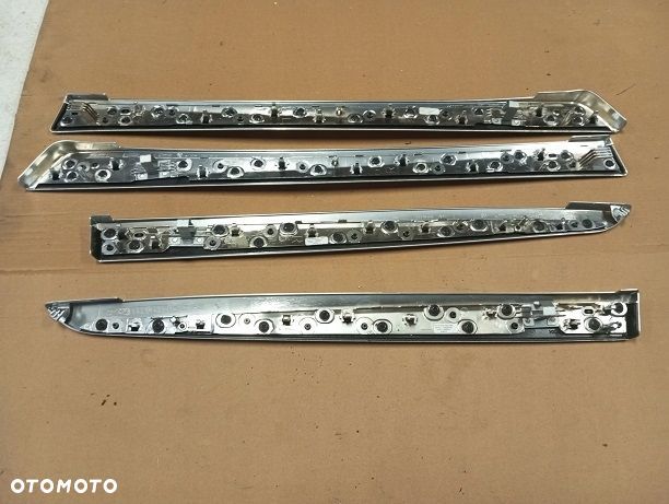 Listwy dekory drzwiowe BMW 5 F10 2009- komplet - 2