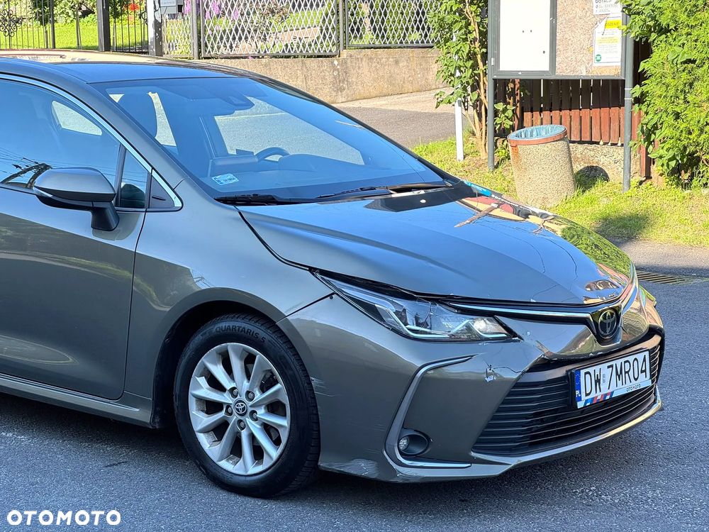 Toyota Corolla 1.6 Comfort - 21