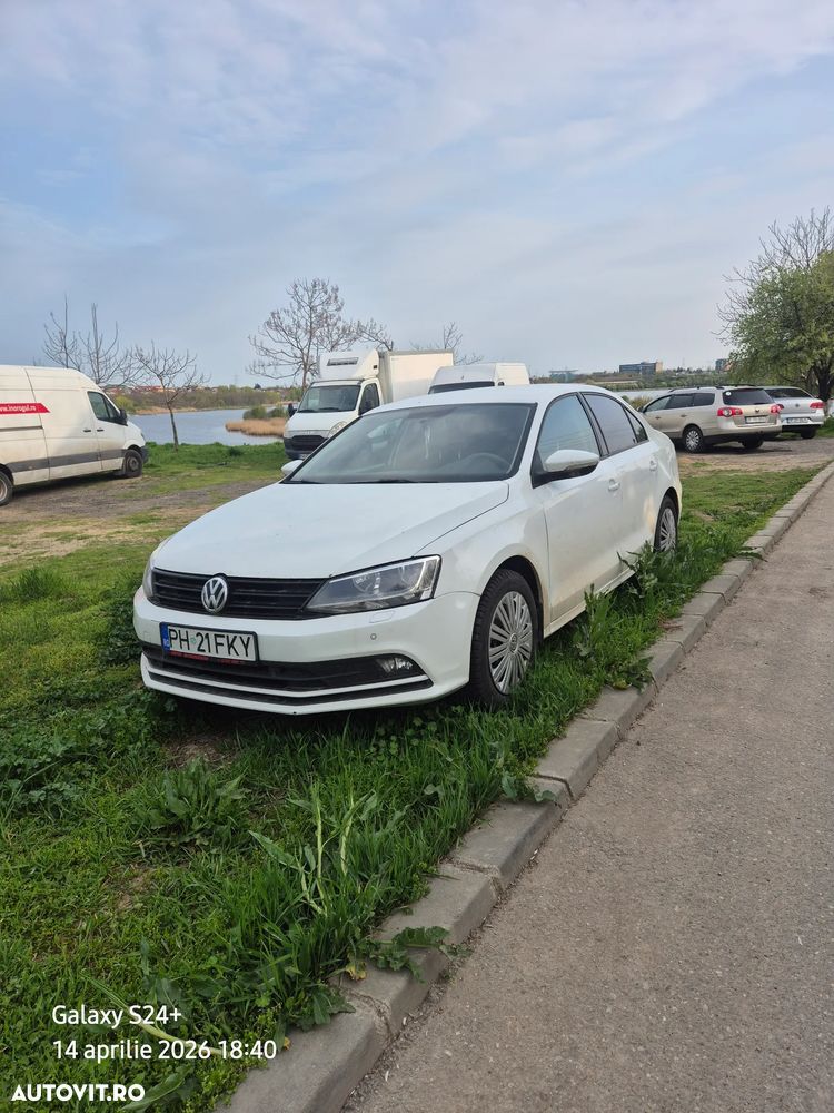 Volkswagen Jetta 2.0 TDI Comfortline - 1