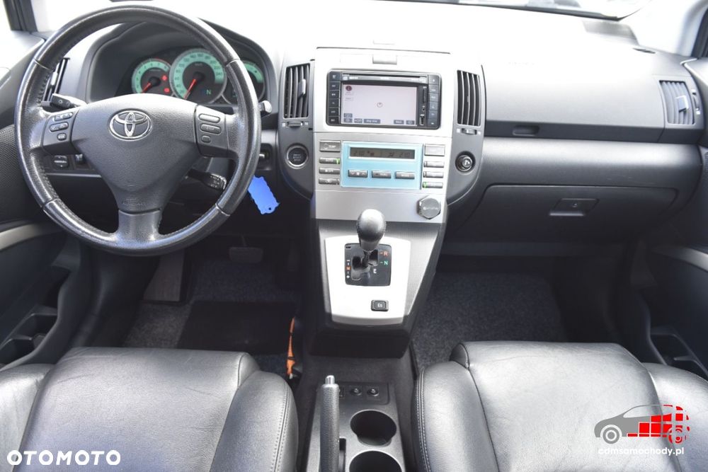 Toyota Verso - 24