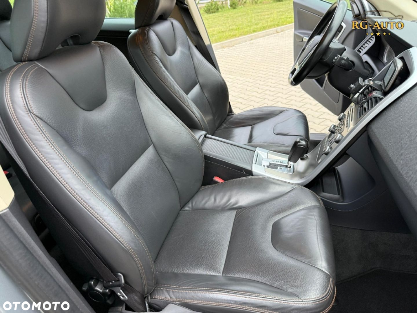 Volvo XC 60 - 30