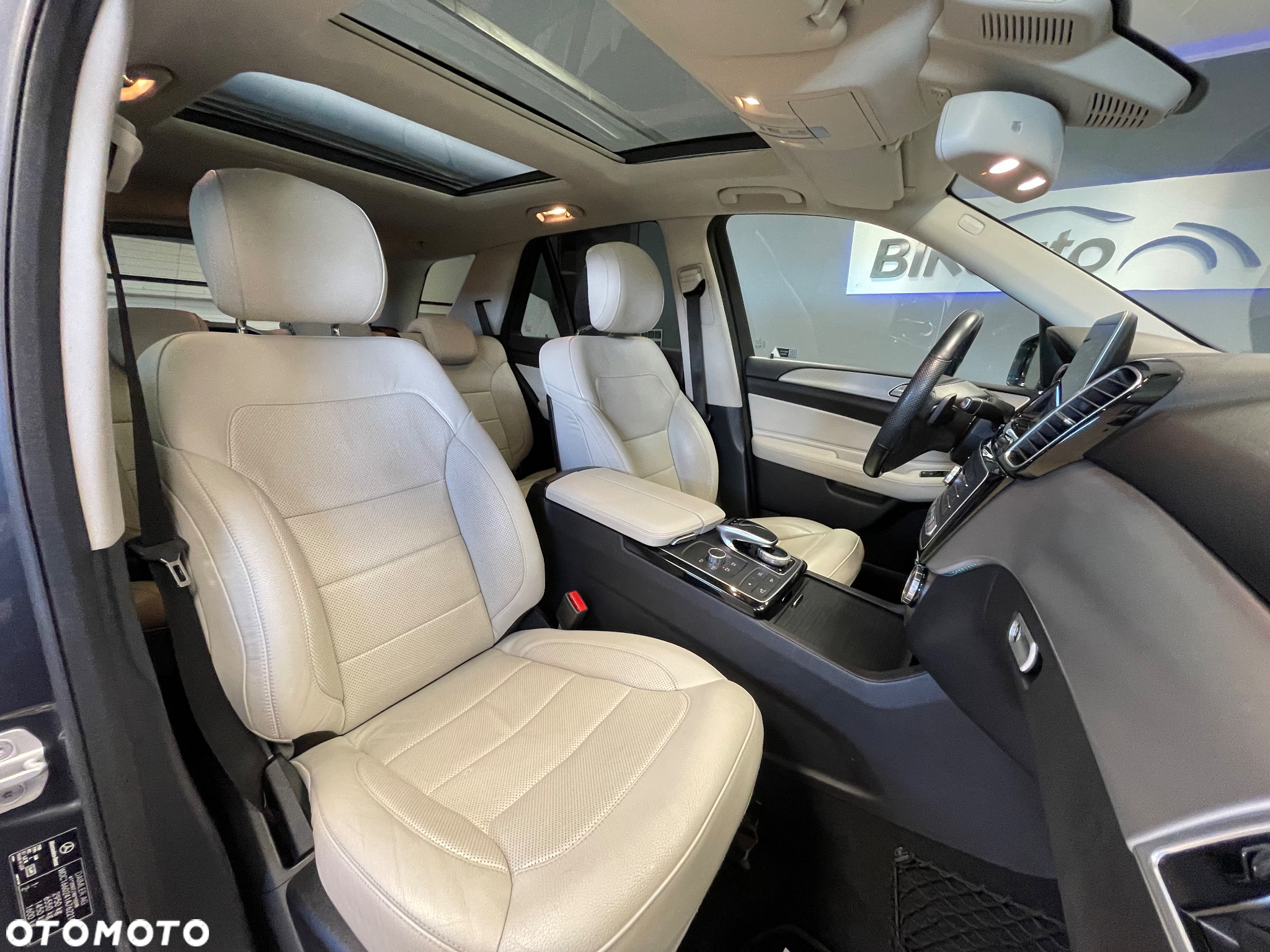 Mercedes-Benz GLE 350 d 4-Matic - 25