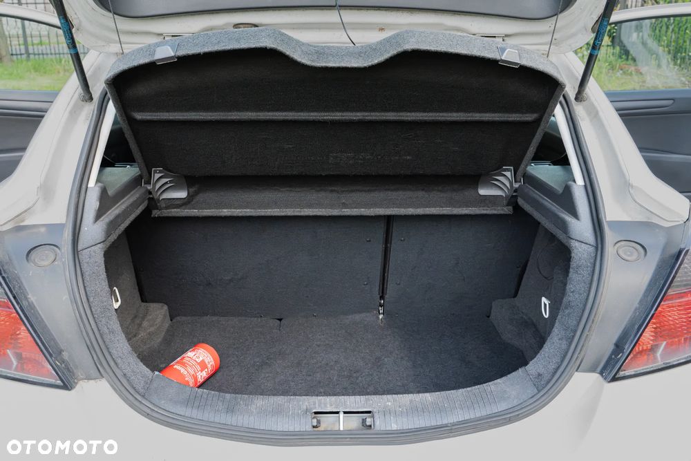 Opel Astra 1.4 111 - 16