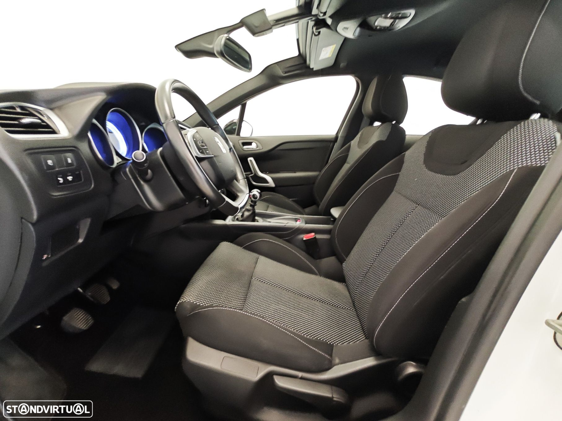 DS DS4 Crossback - 25