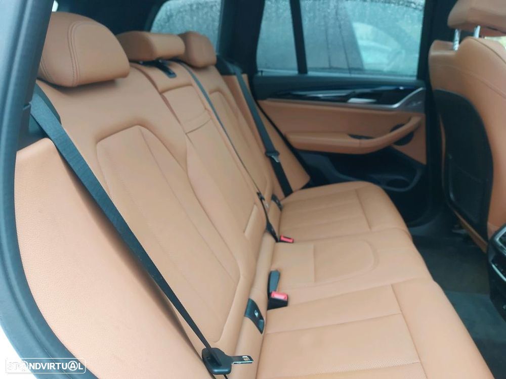 BMW iX3 M Sport Impressive - 9