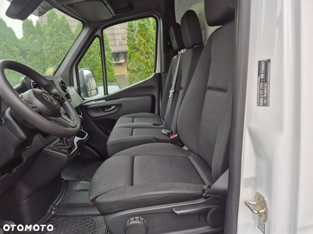Mercedes-Benz SPRINTER - 6
