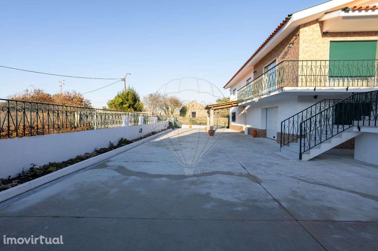 Moradia T4 para venda - Grande imagem: 2/28