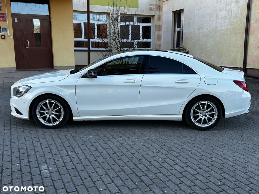 Mercedes-Benz CLA 180 BlueEffICIENCY Edition - 28