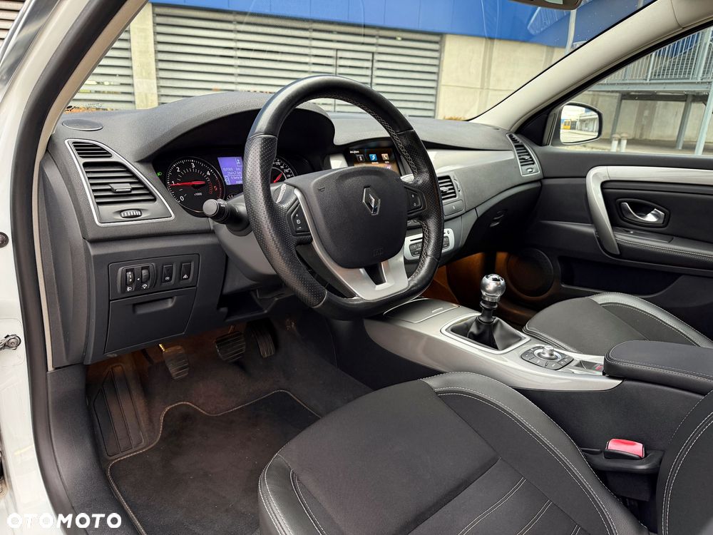 Renault Laguna 2.0 dCi Black Edition - 11