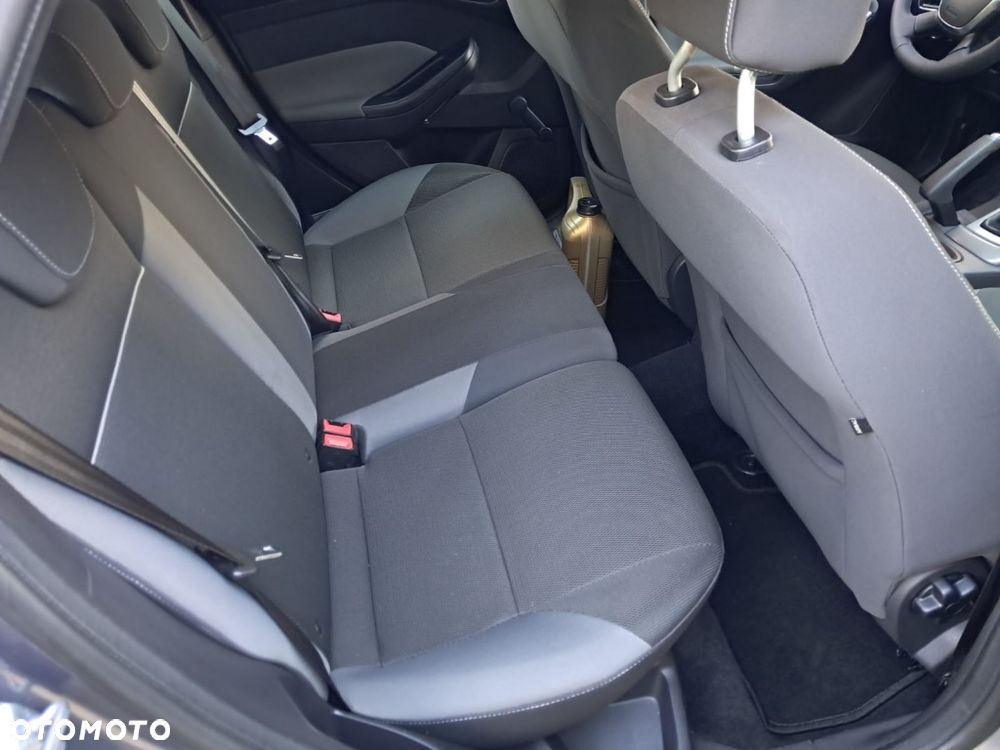 Ford Focus - 23