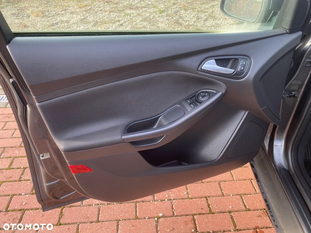 Ford Focus 1.0 EcoBoost Trend ASS - 17