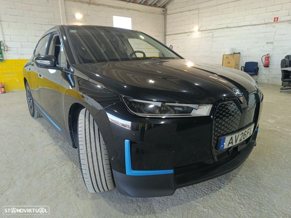 BMW iX xDrive 40 - 5