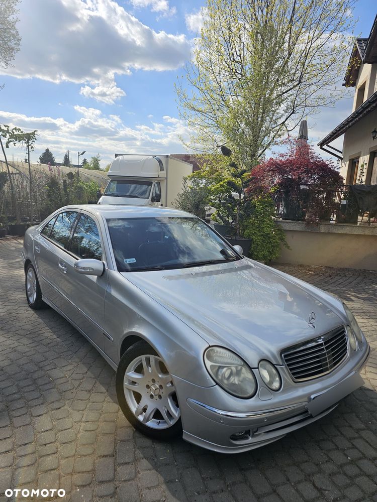 Mercedes-Benz Klasa E 320 CDI Avantgarde DPF - 2