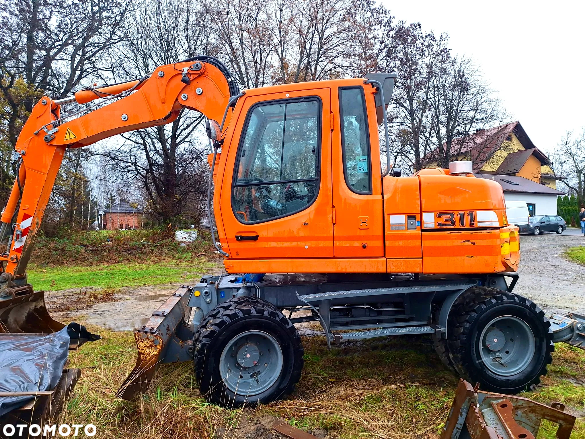 Liebherr A311 - 7