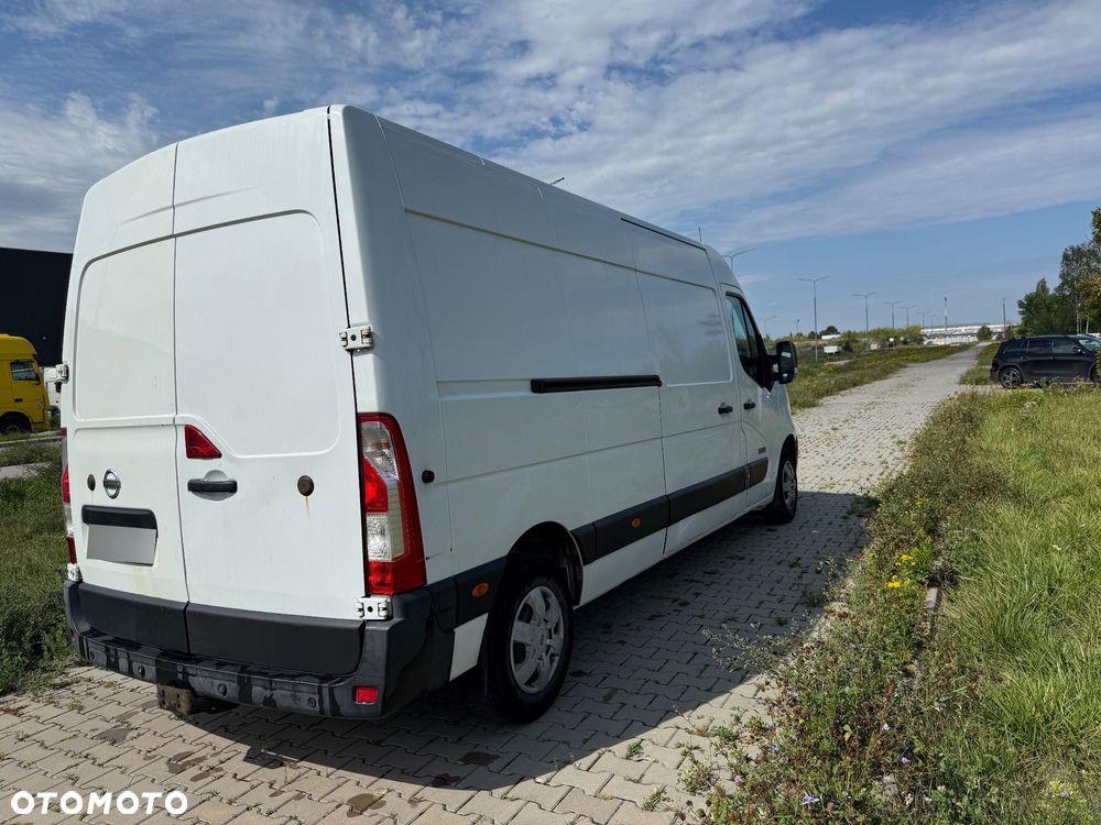 Nissan NV400 - 4