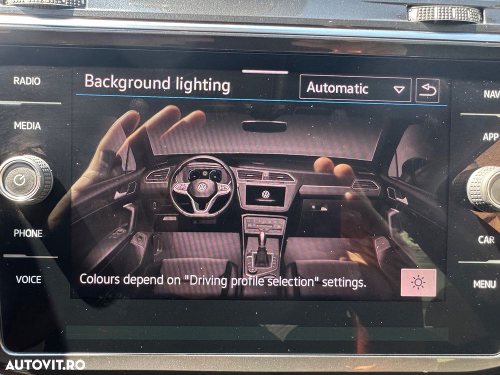 Volkswagen Tiguan - 8