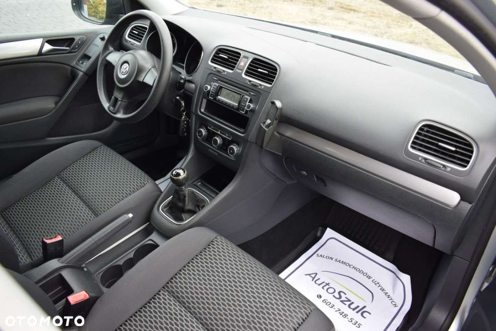 Volkswagen Golf - 20