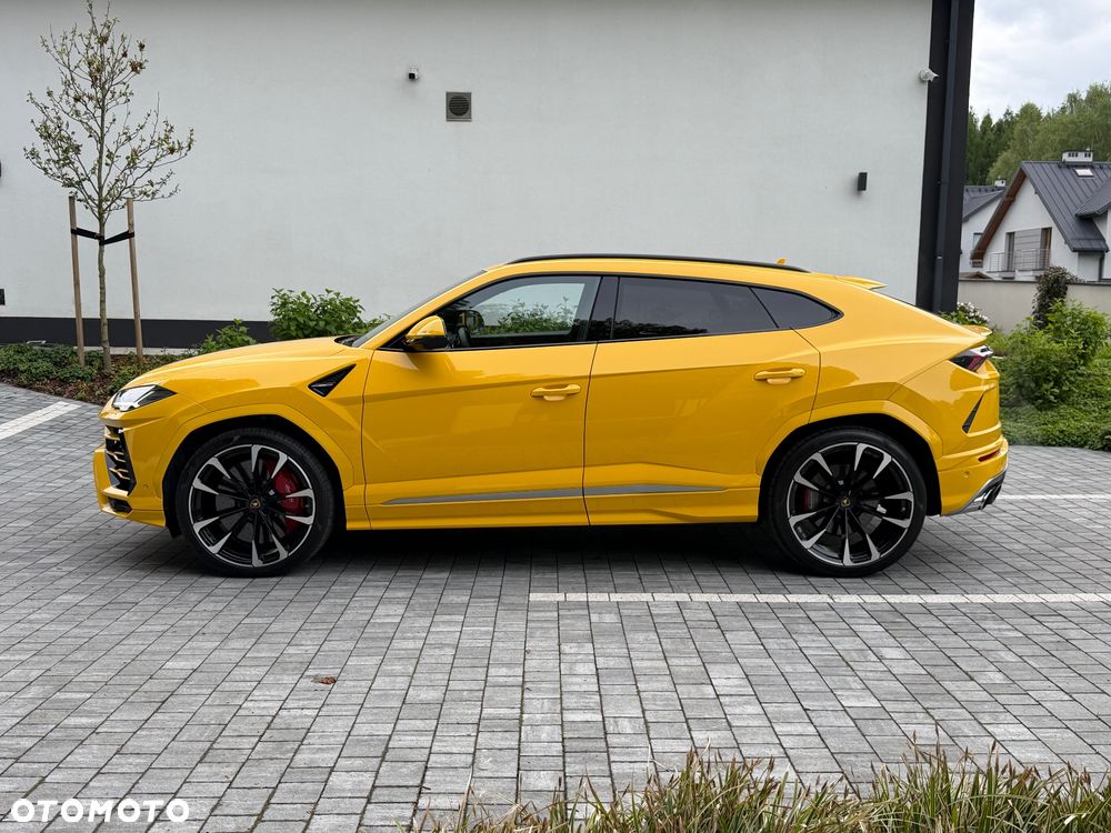 Lamborghini Urus - 8