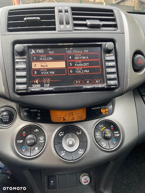 Toyota RAV4 2.2 D-4D Sol - 8