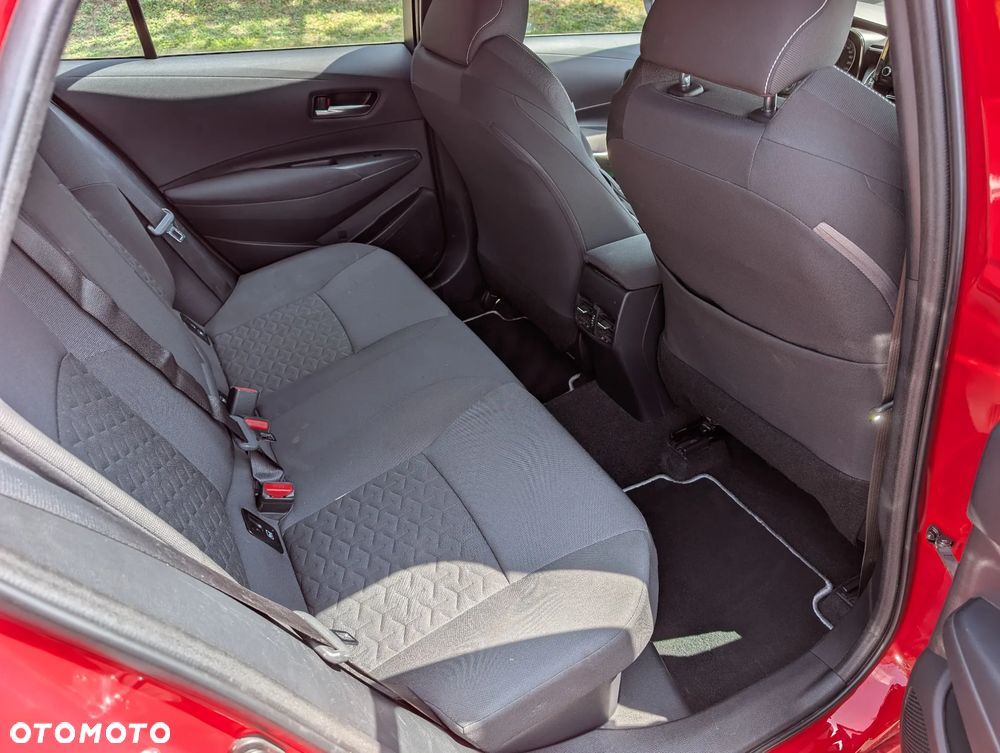 Toyota Corolla - 22