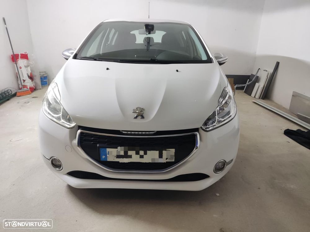 Peugeot 208 PureTech 82 Allure - 2