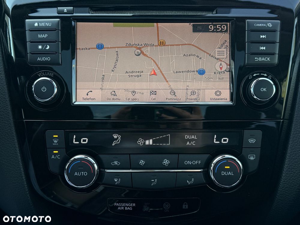 Nissan Qashqai 1.3 DIG-T Tekna - 23