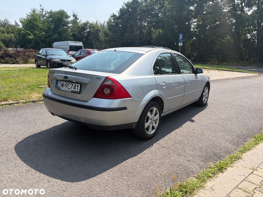 Ford Mondeo 1.8 SCi Ghia - 4
