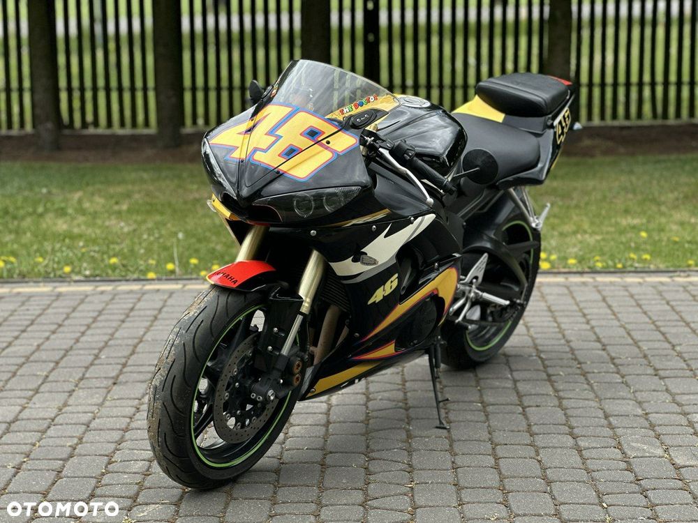Yamaha R6 - 25