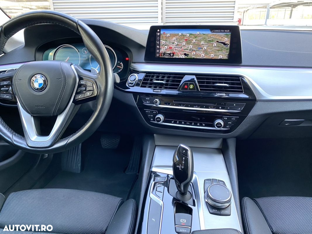 BMW Seria 5 520d xDrive Aut. Sport Line - 12