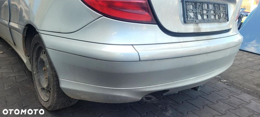 Zderzak tył Mercedes C W203 Coupe 2,2 CDI 2002 - 4